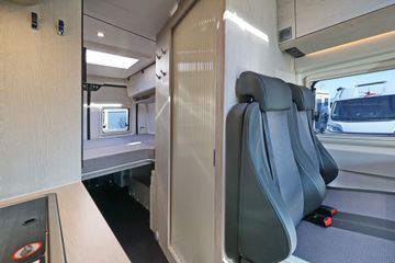 Fahrzeugabbildung Tourne Tourne 6.4 BLACK EDITION | LAGER