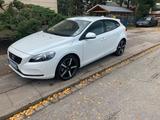 Volvo V40   LINJE YOU - Volvo V40 Gebrauchtwagen in Hamburg