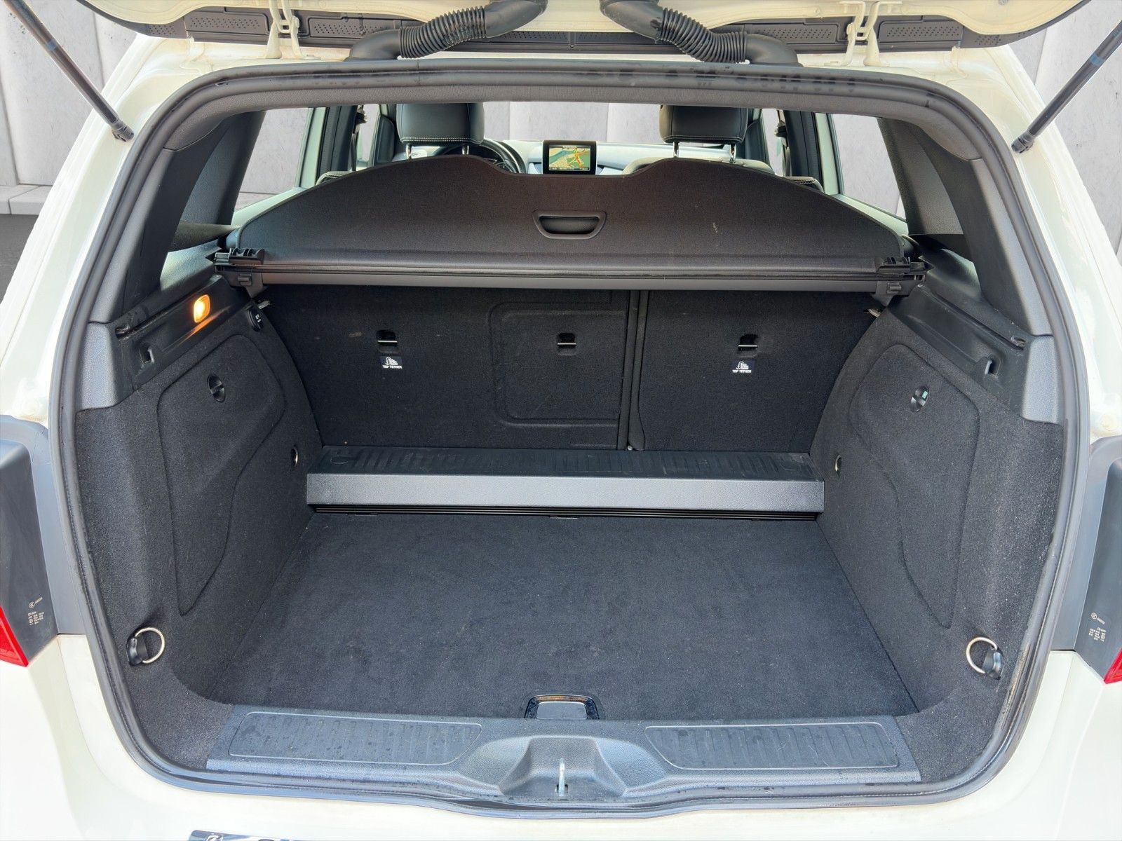 Fahrzeugabbildung Mercedes-Benz B 180 d*LED*SHZ*PDC*Kamera**