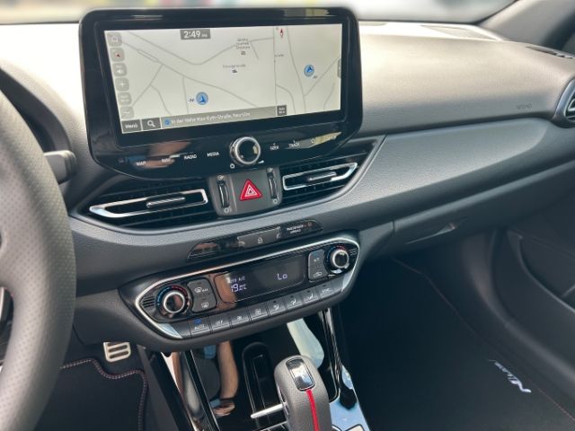Fahrzeugabbildung Hyundai i30 FL Kombi MJ25 1.5 Benzin Turbo 7-DCT (48V) N