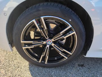 BMW 320d xDrive M Sportpaket Head-Up HiFi DAB LED