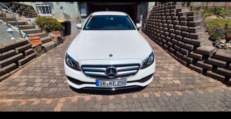 Image of Mercedes-Benz 250