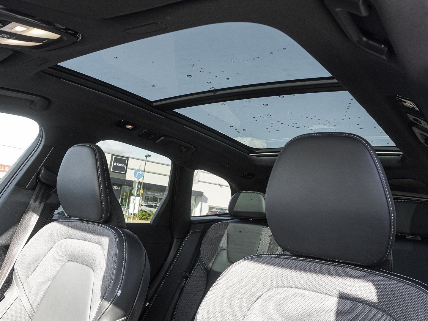 Volvo XC60 T8 AWD Black Edition Ultra Plug-in Hybrid