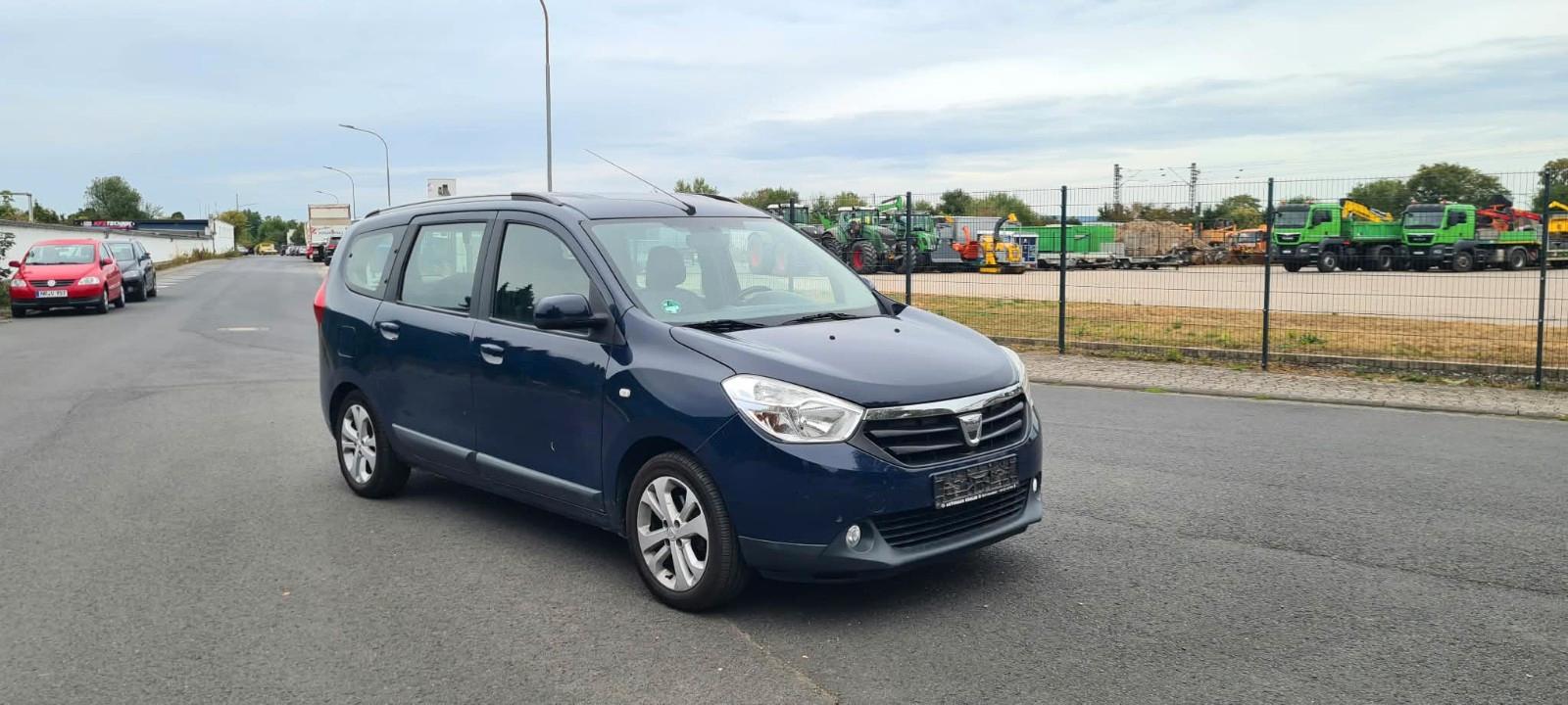 Dacia Lodgy 2015 — interior
