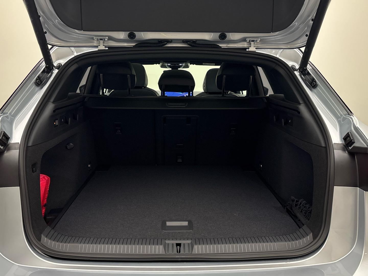 Volkswagen ID.7 Tourer Pro S AHK Matrix Pano HuD 360°Kam