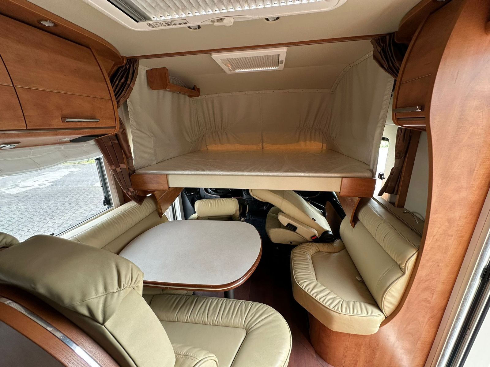 Fahrzeugabbildung Carthago Chic C-Line 4.9 LE L  sehr viele Extras