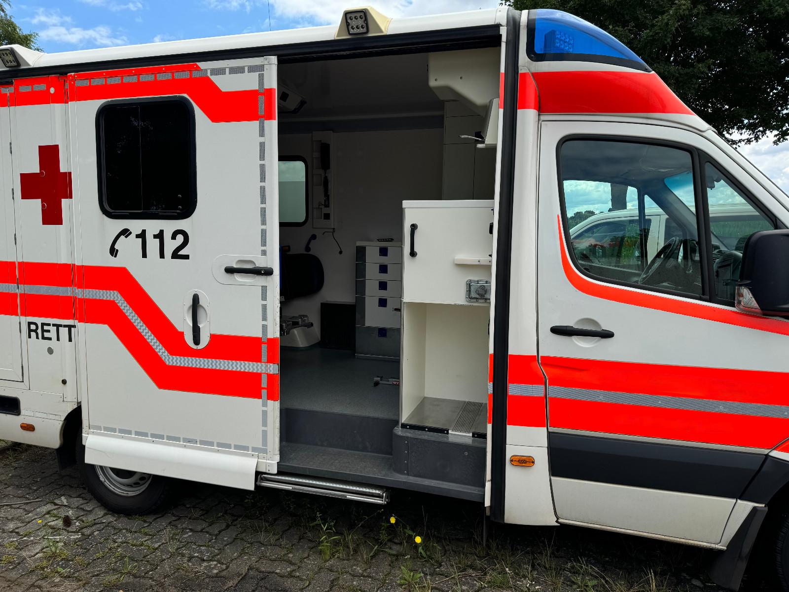 Mercedes-Benz Sprinter 2012 — photo 10