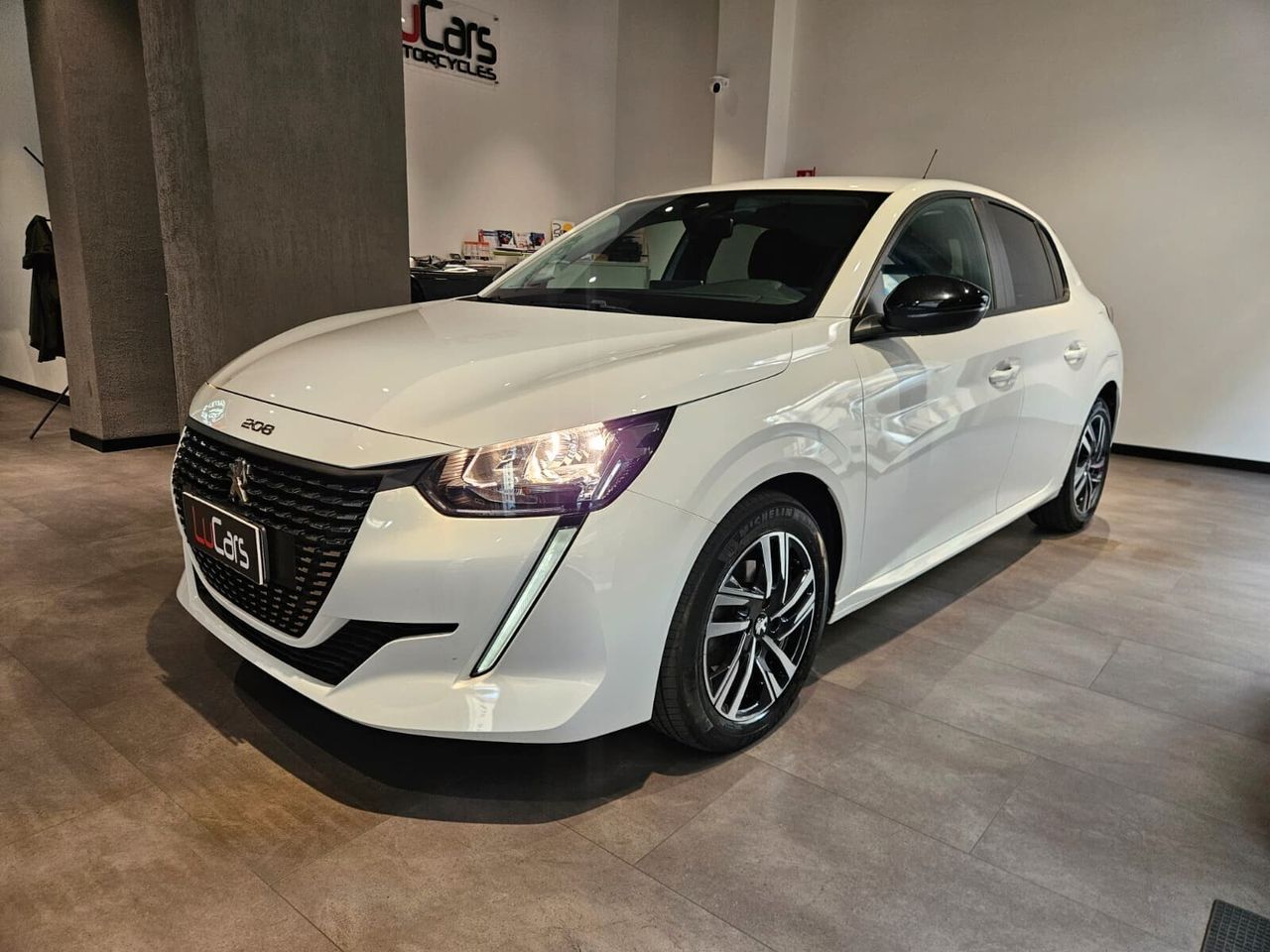 Peugeot 208 1.2 100 CV EAT8 5 porte GT N1 IVA ES