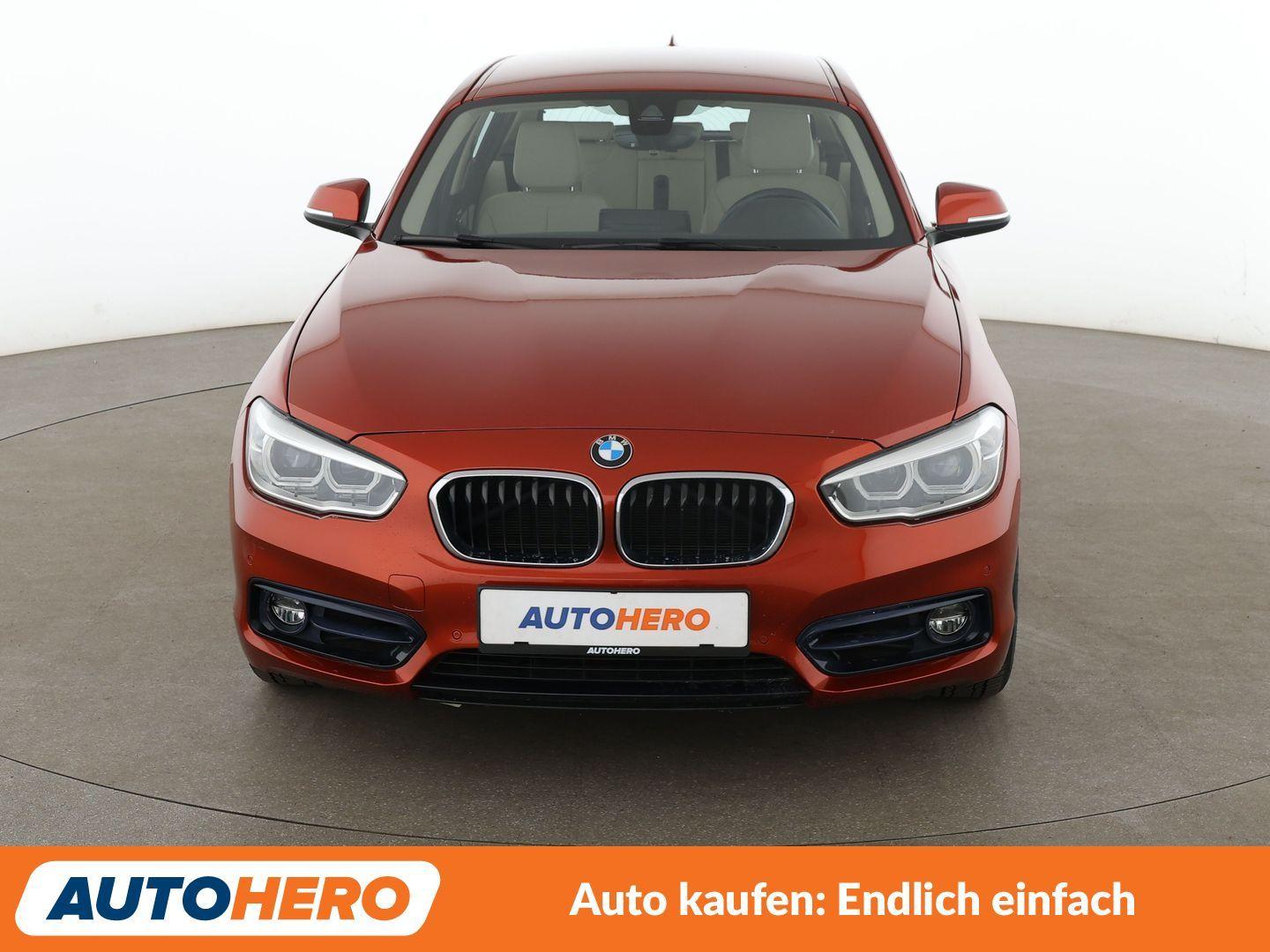 BMW 1er 120i Sport Line Aut.*NAVI*LED*TEMPO*PDC*SHZ*