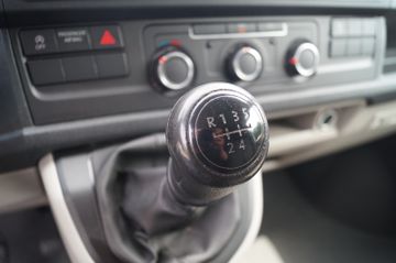 Volkswagen T6 2.0TDI Kasten lang KLIMA-AHK-PDC-