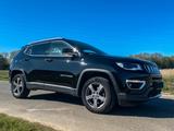 Jeep Compass Limited in Bestform - : Geländewagen, Best