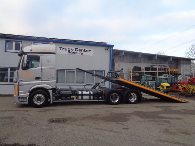 Mercedes-Benz Actros 2651 LL 6x2 8 Tonnen Plateau