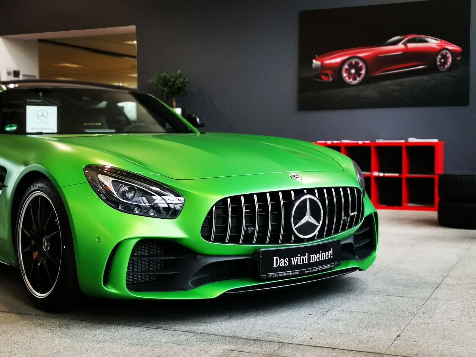 showroom-image-main