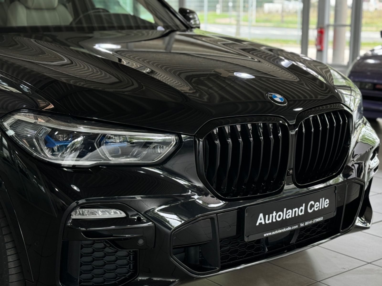 Fahrzeugabbildung BMW X5 xD40d M Sport Panorama 360°H/K HUD DAB DisKey