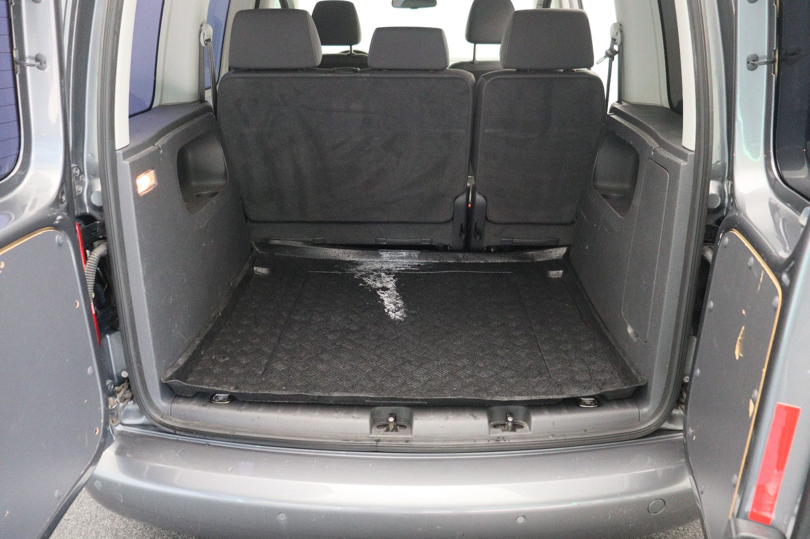 Fahrzeugabbildung Volkswagen Caddy 2.0 Kombi Soccer Trendline NAVI
