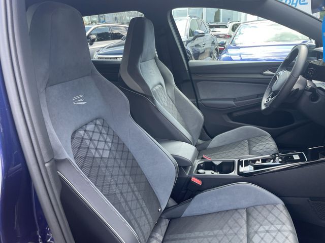 Golf Variant R-Line eTSi DSG Black Design Navi