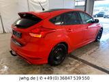 Ford Focus Lim. Sport Xenon ALUS Tempo Sport Sitze - Ford Focus Sport mit Benzin-Antrieb
