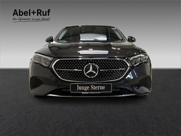 Mercedes E 220 - 2