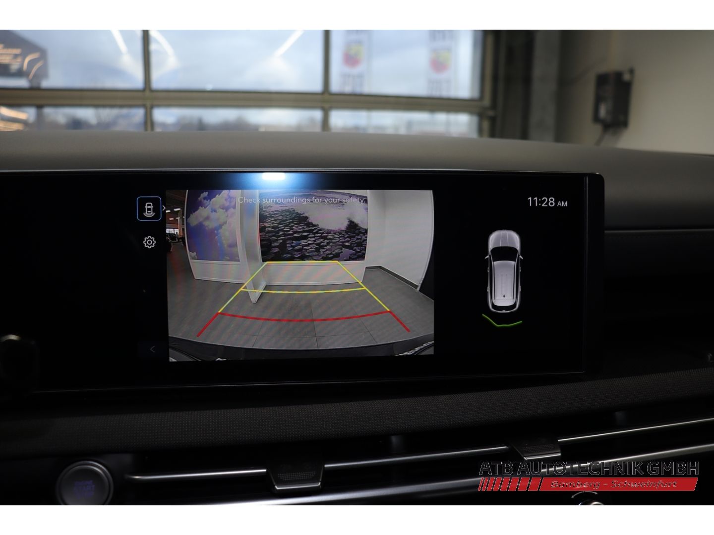 Fahrzeugabbildung Hyundai Tucson TREND PHEV 1.6 T-GDi 4WD 99,6% SOH Navi L