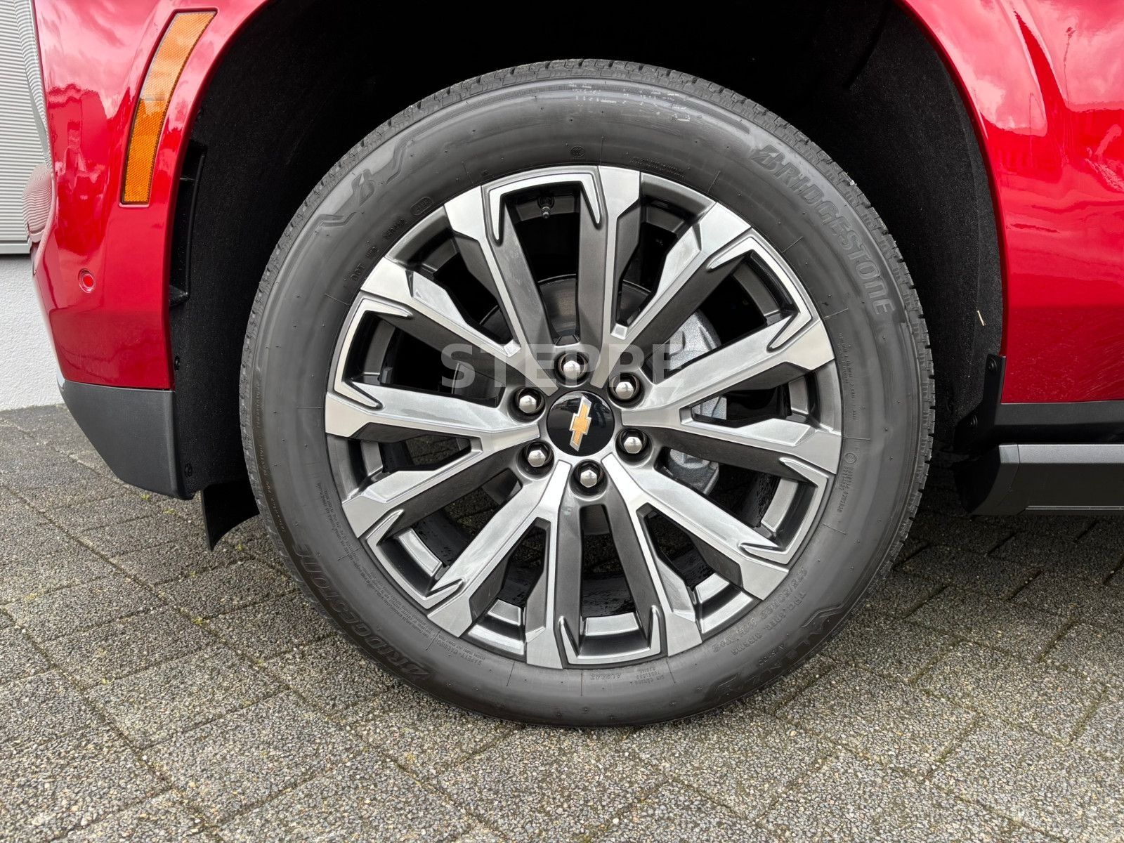 Chevrolet MY26 Suburban 6,2 High Country AHK  24" Luftfed.