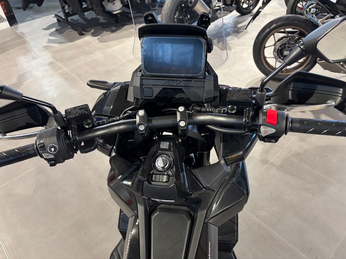 Fahrzeugabbildung Honda ADV 350 2025 6 Jahre Garantie, Tageszulassung