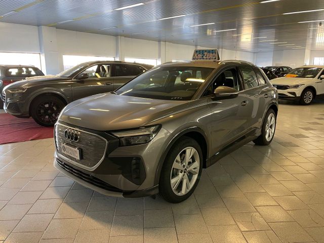 Audi Q4 e-tron 40 Business Advanced Adaptive Tel