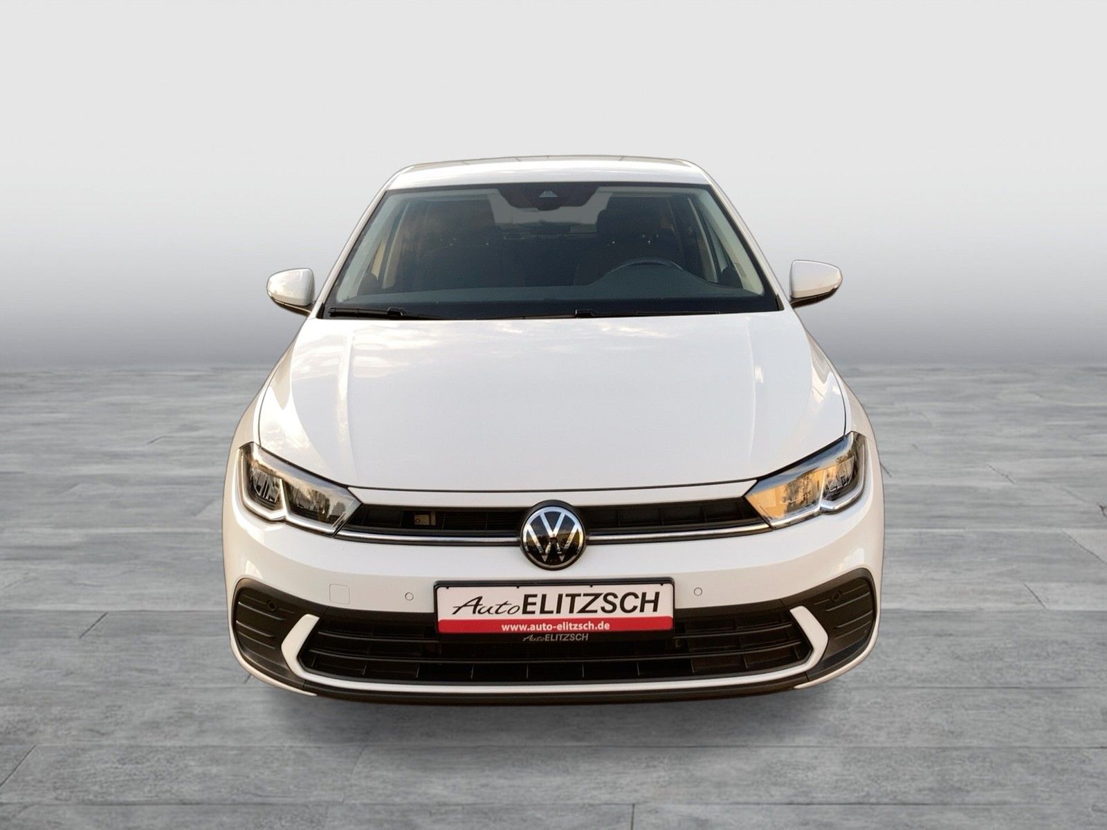 Fahrzeugabbildung Volkswagen Polo TSI Active DSG LED Navi ACC PDC SH