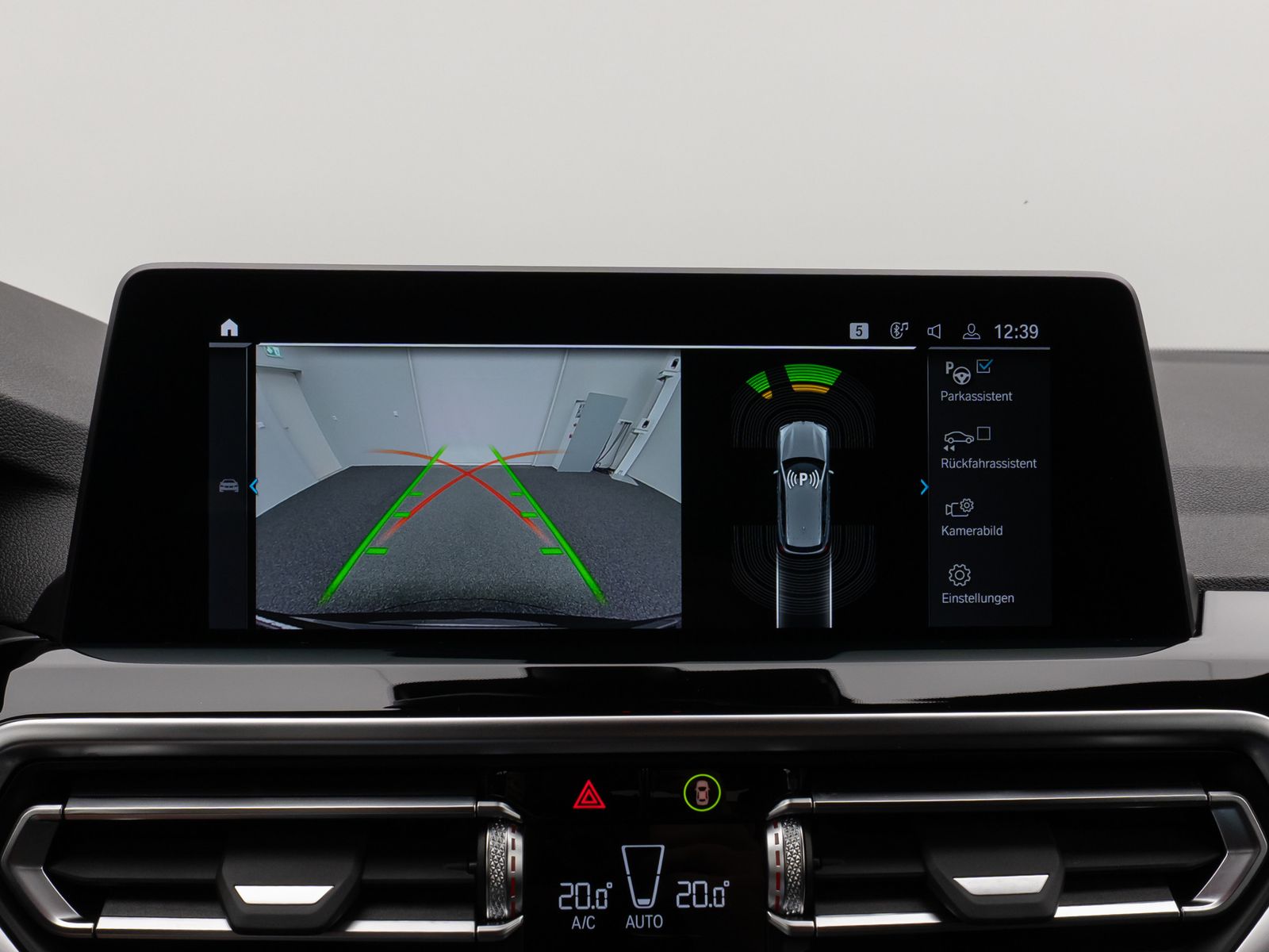 Fahrzeugabbildung BMW X3 xD30e Kamera HUD Lenkrhzg Stop&Go AHK Sport