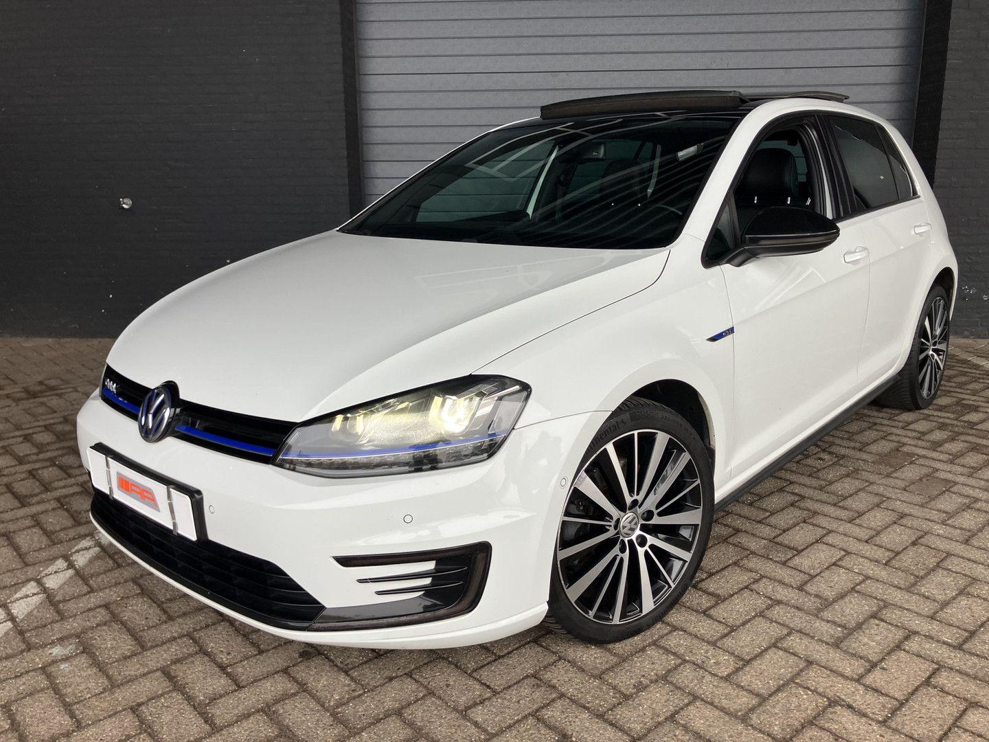 Volkswagen Golf 1.4 TSI GTE PANO-XENON-LEDER-VOLL
