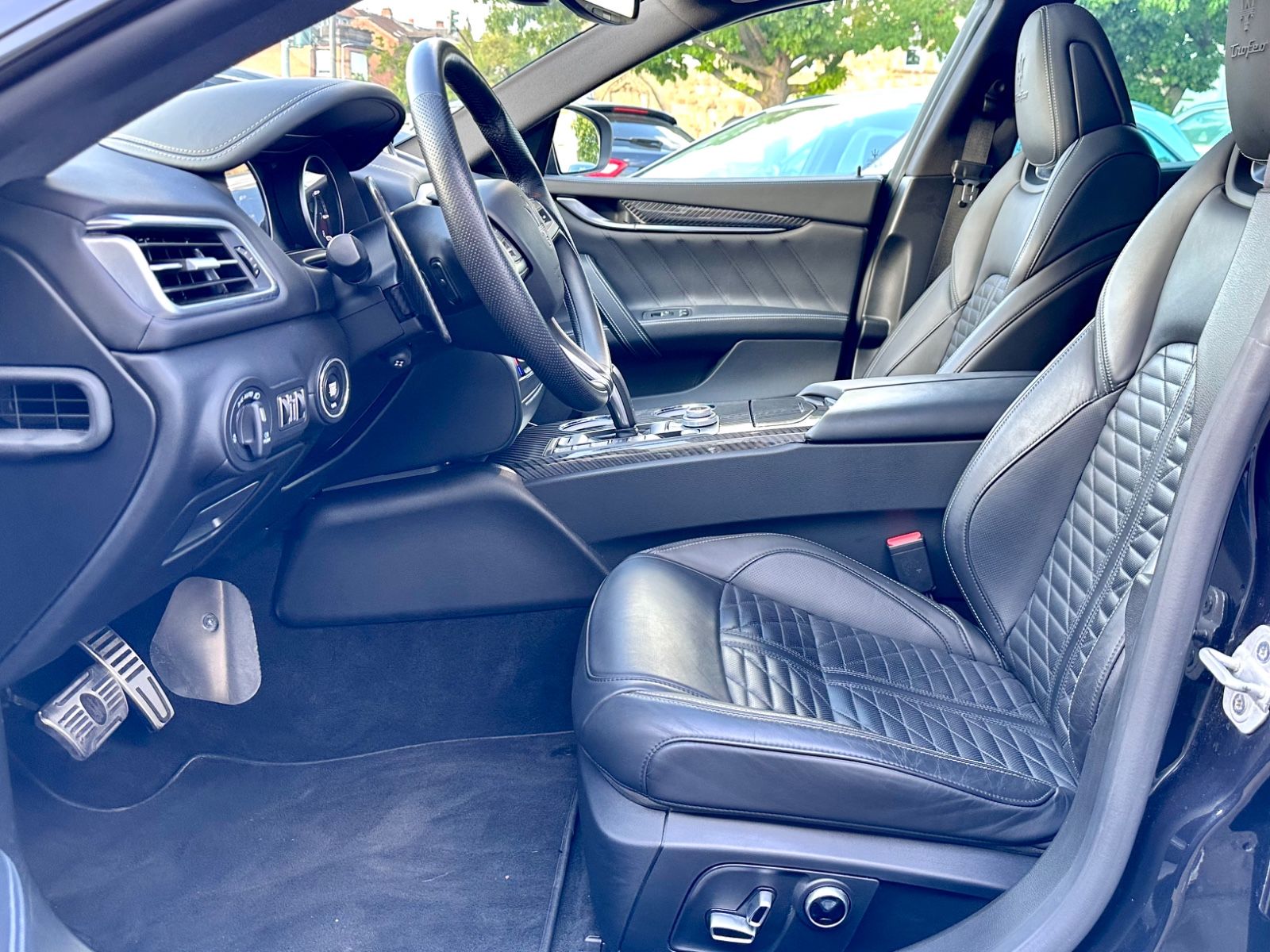 Fahrzeugabbildung Maserati GHIBLI TROFEO *VOLL+CARBON+U.V.M...!