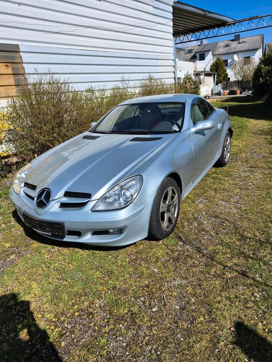 Mercedes-Benz SLK 200
