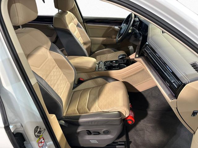 Touareg 4.0 TDI DSG 4M ATMOSPHERE IQ. LIGHT+AHK+