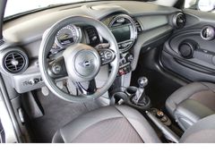 Fahrzeugabbildung MINI One Cabrio Blackyard*Sitzheizung*Klima*Sportlenk