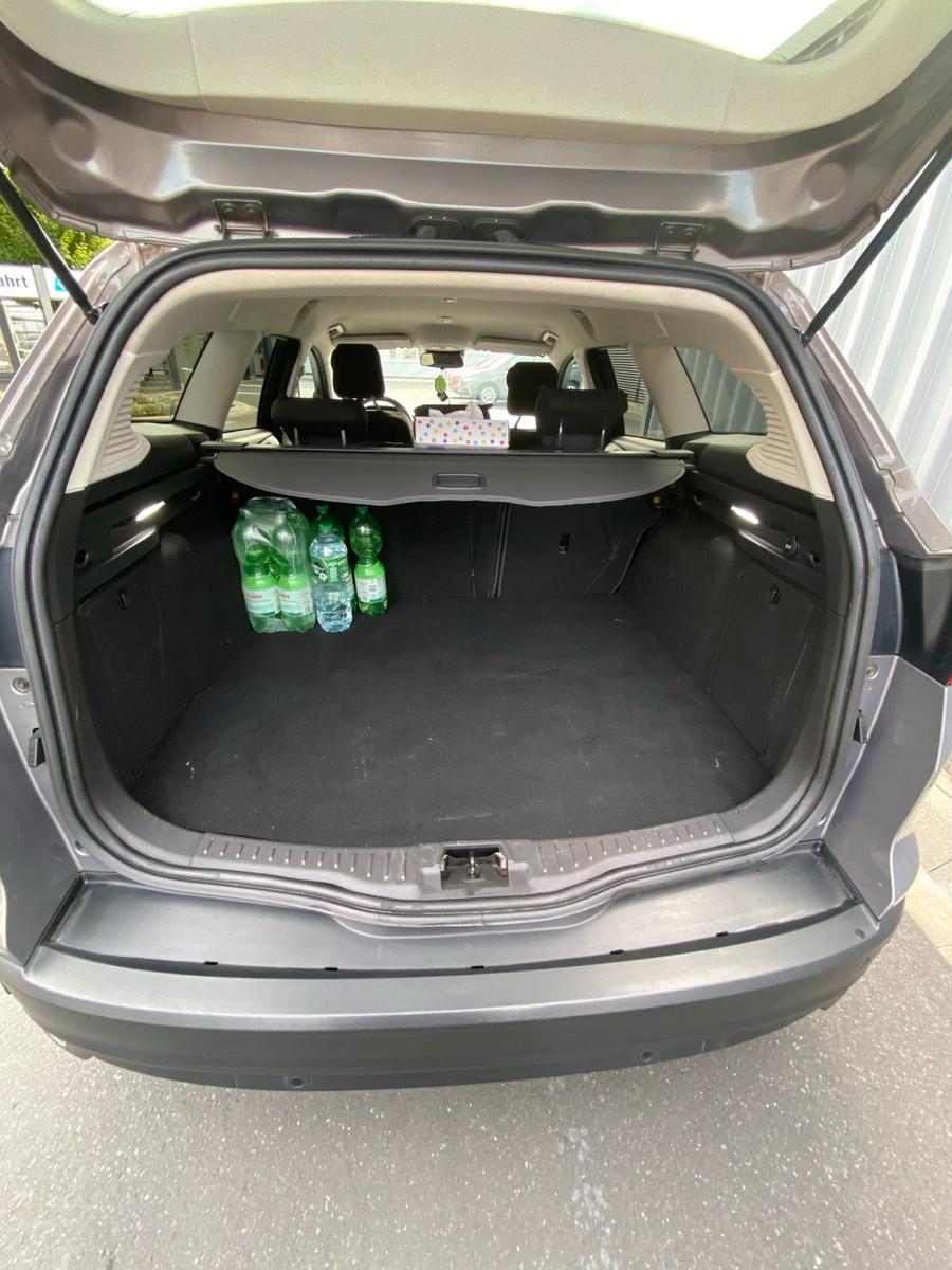 Ford Focus 2012 — photo 9