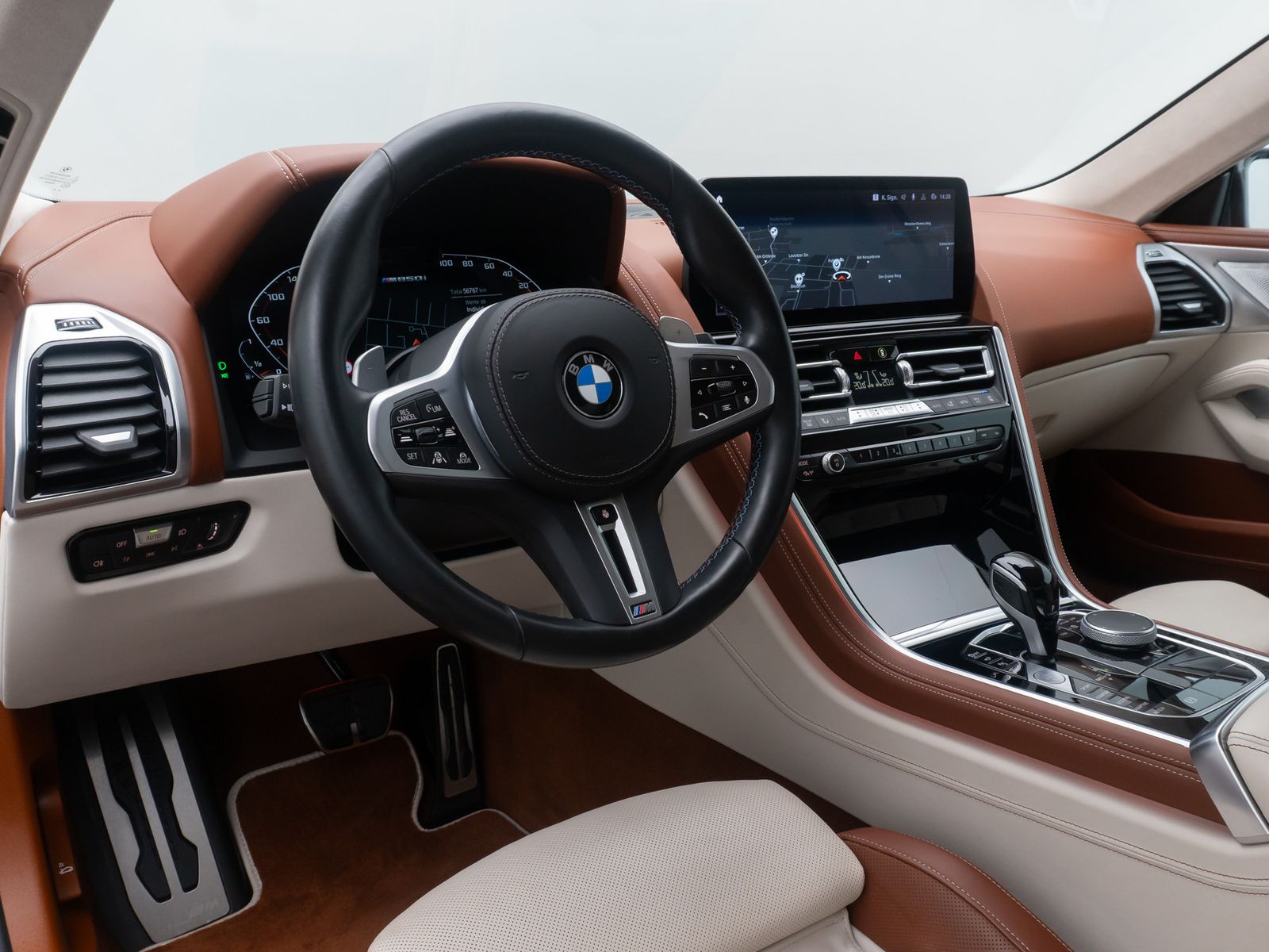 Fahrzeugabbildung BMW M850i xD Coup&eacute; B&W 360&deg;Laser DAB Individual Voll