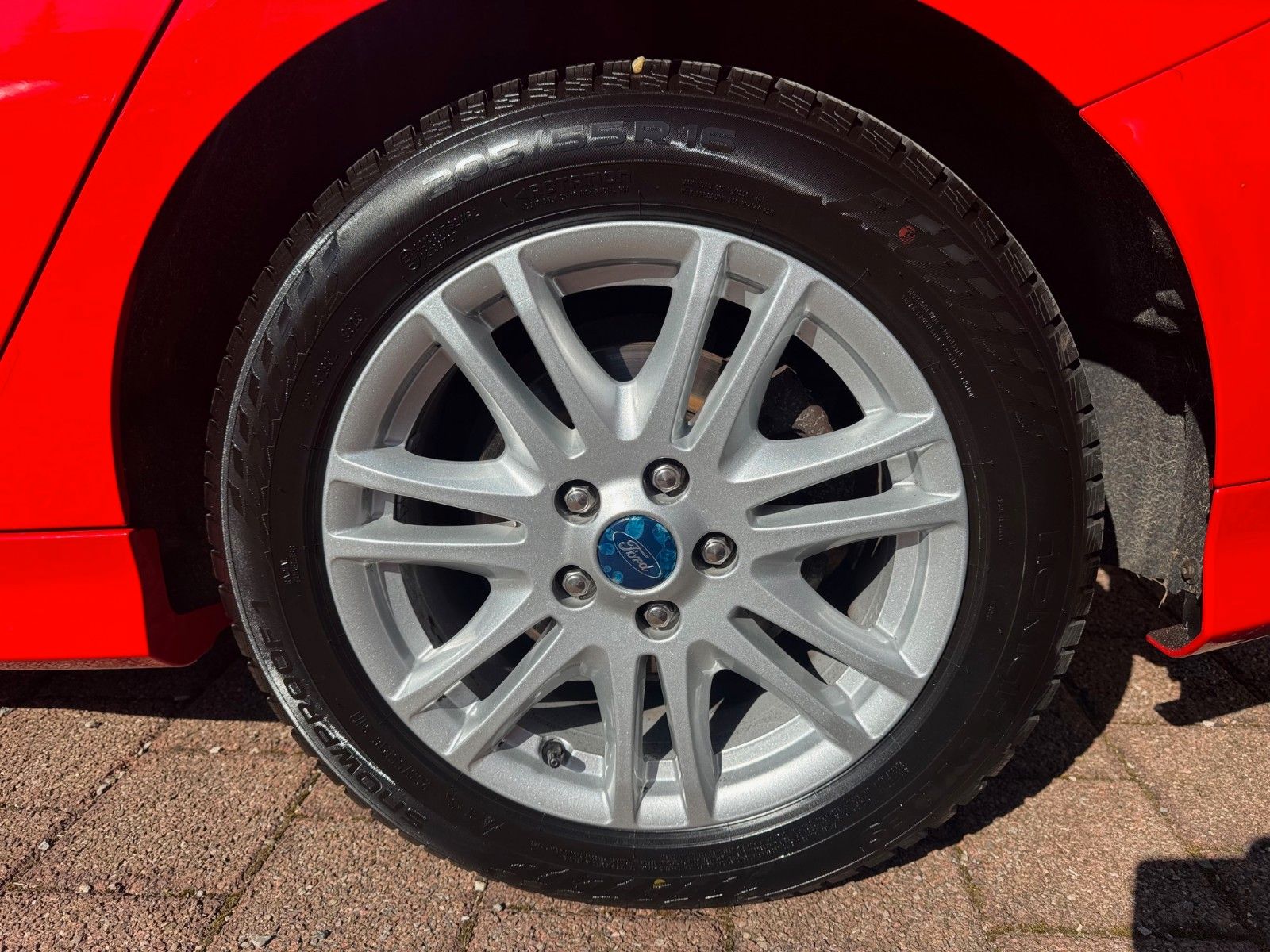 Fahrzeugabbildung Ford Focus Lim. ST-Line Kamera Tempomat Sitzheizung
