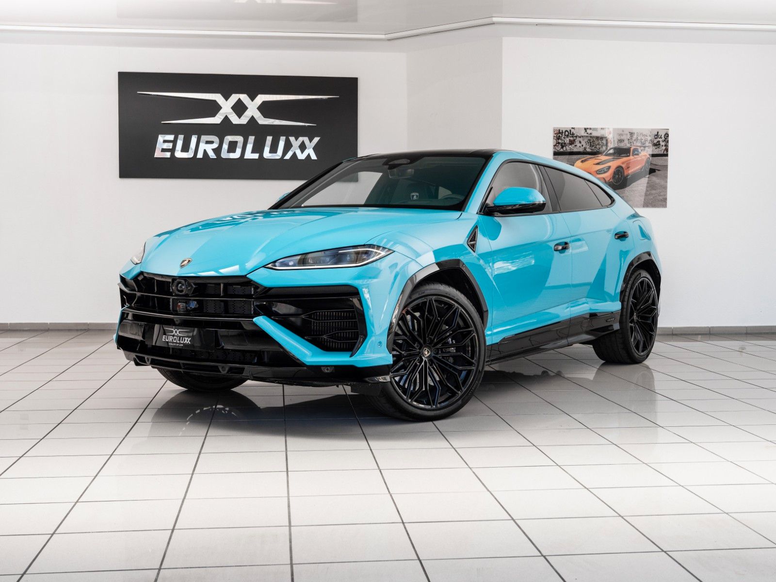 Lamborghini Urus SE B&O/PANO/23"/Massage/DARK/Carbon/Akrapov