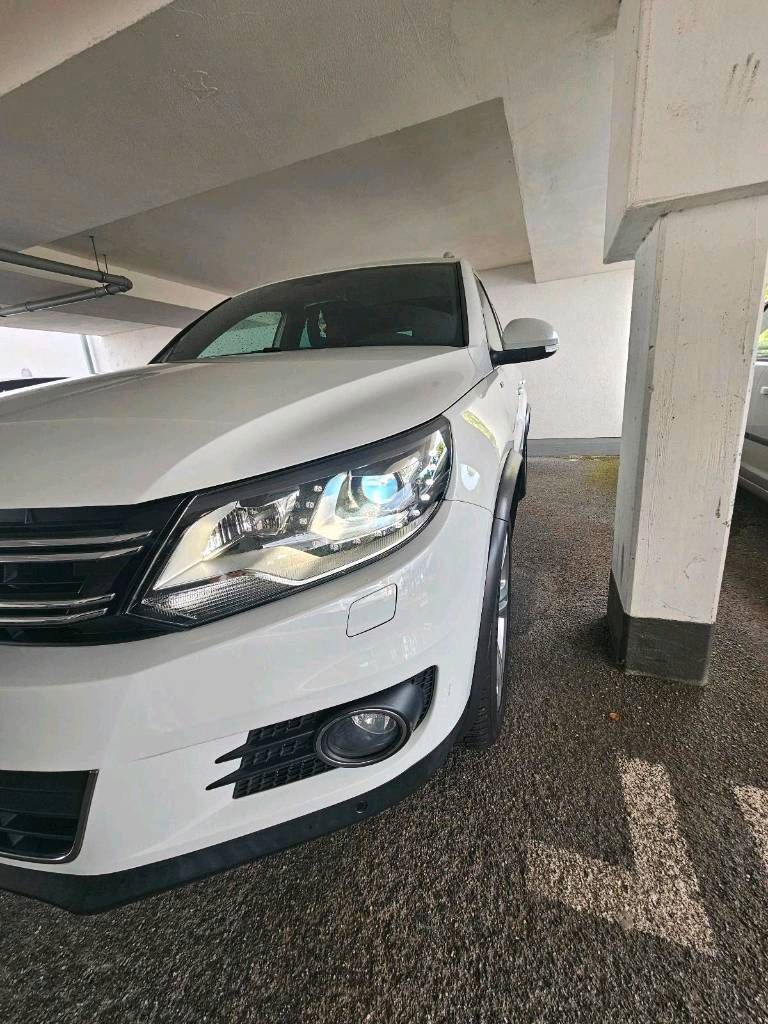 VW VW Tiguan LOUNGE 2.0  4 Motion
