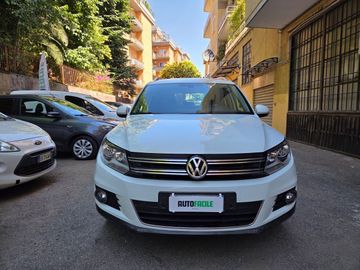 Volkswagen Tiguan - 2