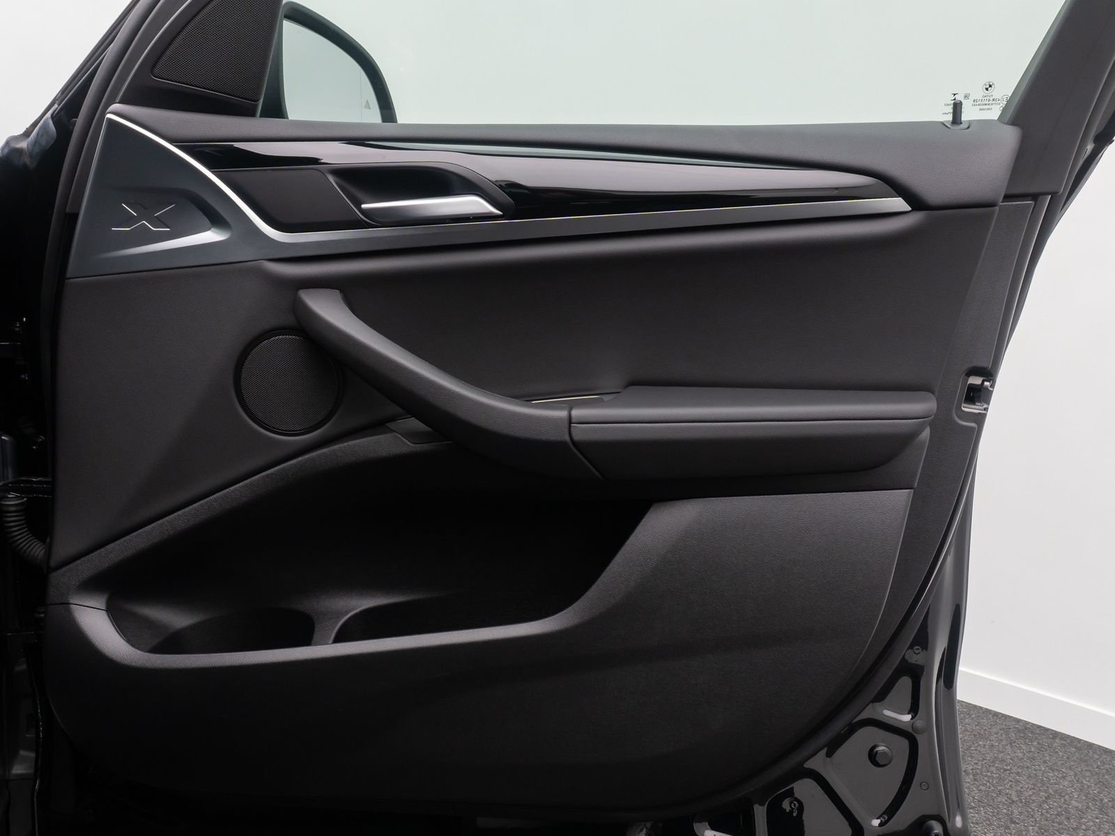 Fahrzeugabbildung BMW X3 xD30e DriveAss DAB Kamera HiFi WLAN Sportsitz