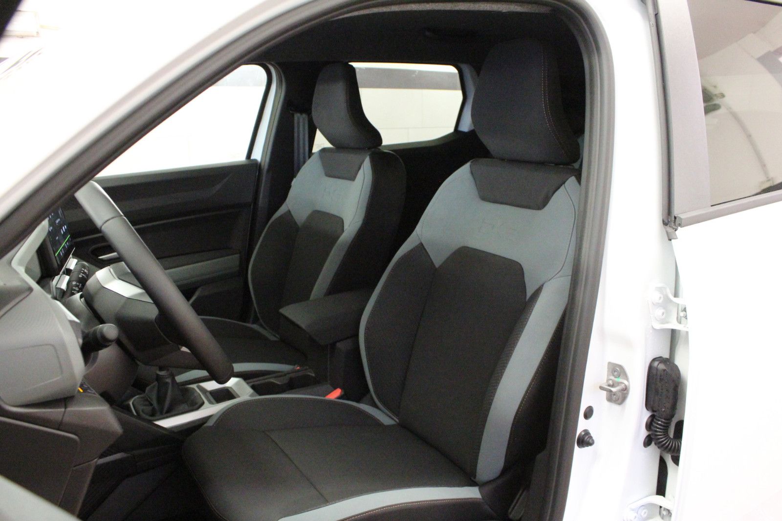 Fahrzeugabbildung Dacia Duster mild hybrid 140 Extreme *Winterp.*MY 26