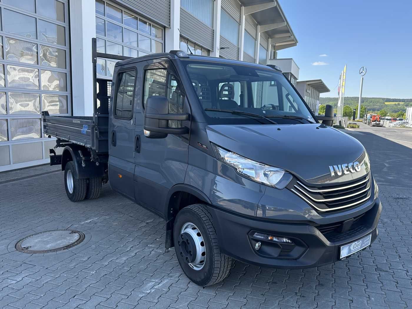 Fahrzeugabbildung Iveco 70C18H Meiller 3-S.Kipper *R.3750mm*7Sitze*AHK*