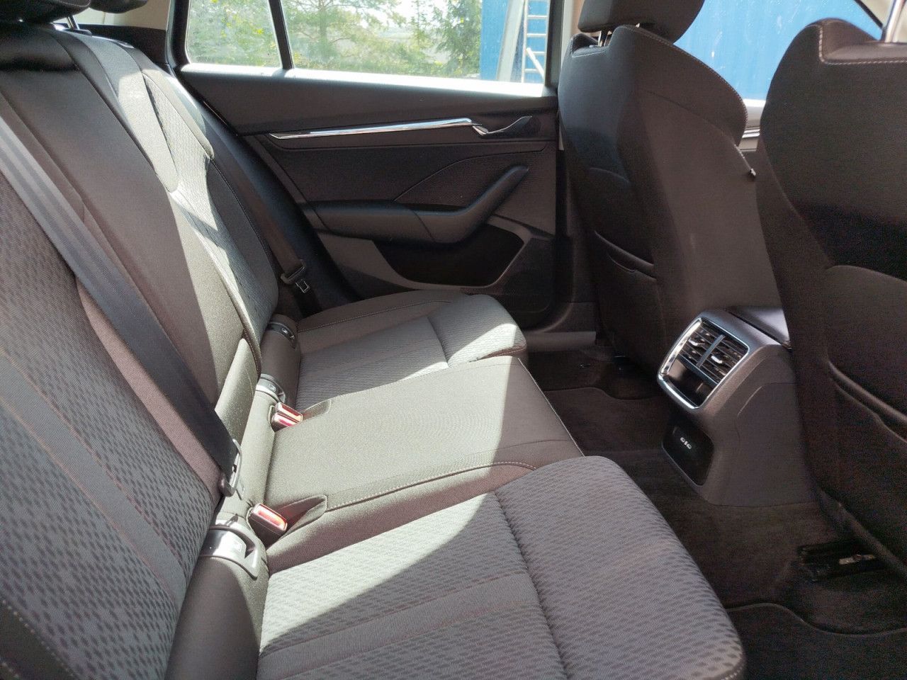 Fahrzeugabbildung SKODA Octavia Combi Style TD110/2.0A7F, Navi, ACC