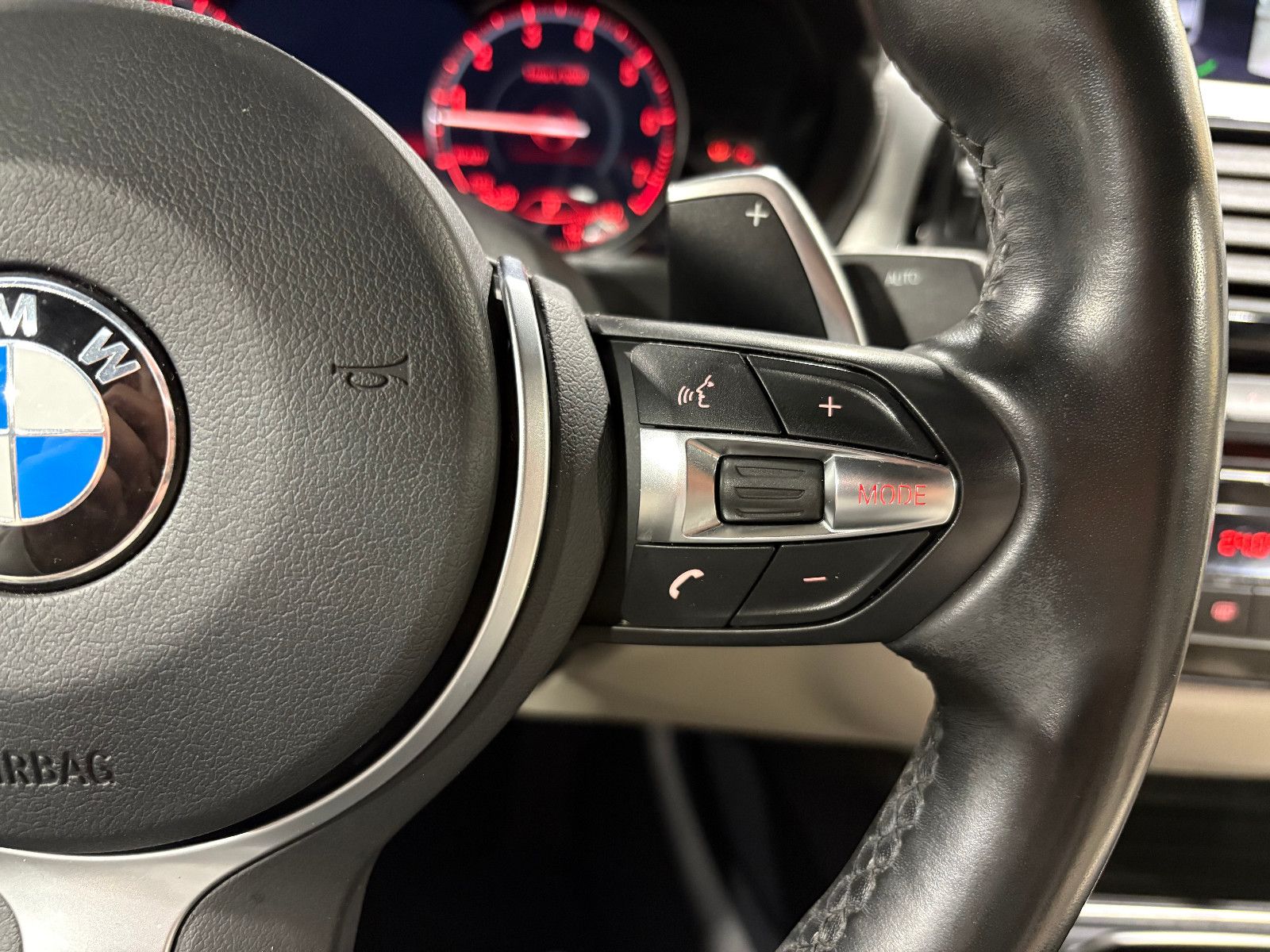 Fahrzeugabbildung BMW 420 i Gran Coupe xDrive M-Paket/HEAD-UP/MEMORY/