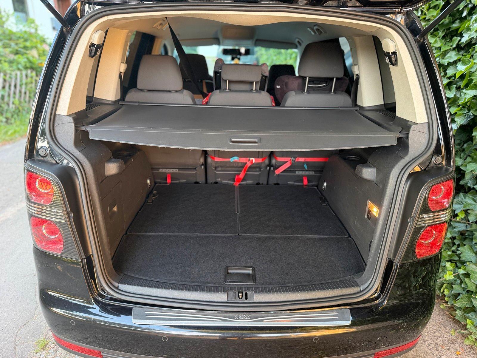 Volkswagen Touran 2009 — photo 9