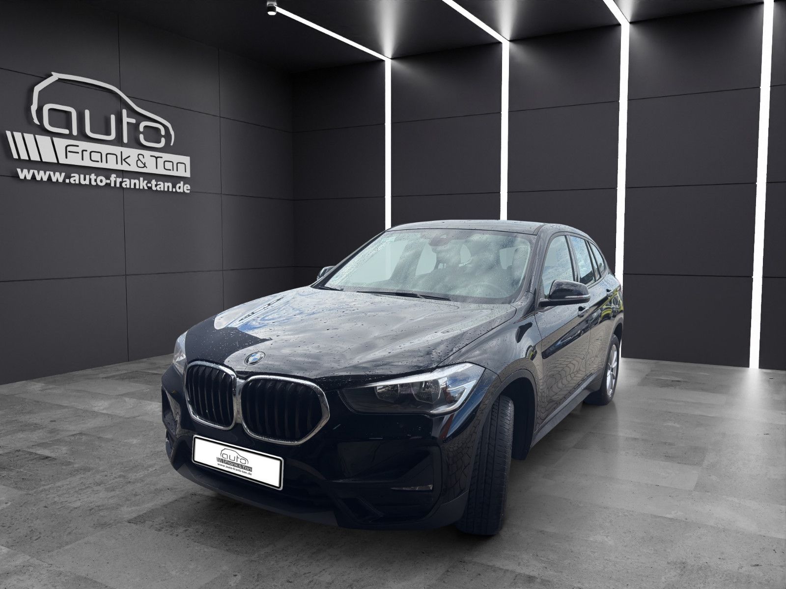 Fahrzeugabbildung BMW X1 sDrive 18 i Advantage PDC*Shzg*2-Zo.Klima*