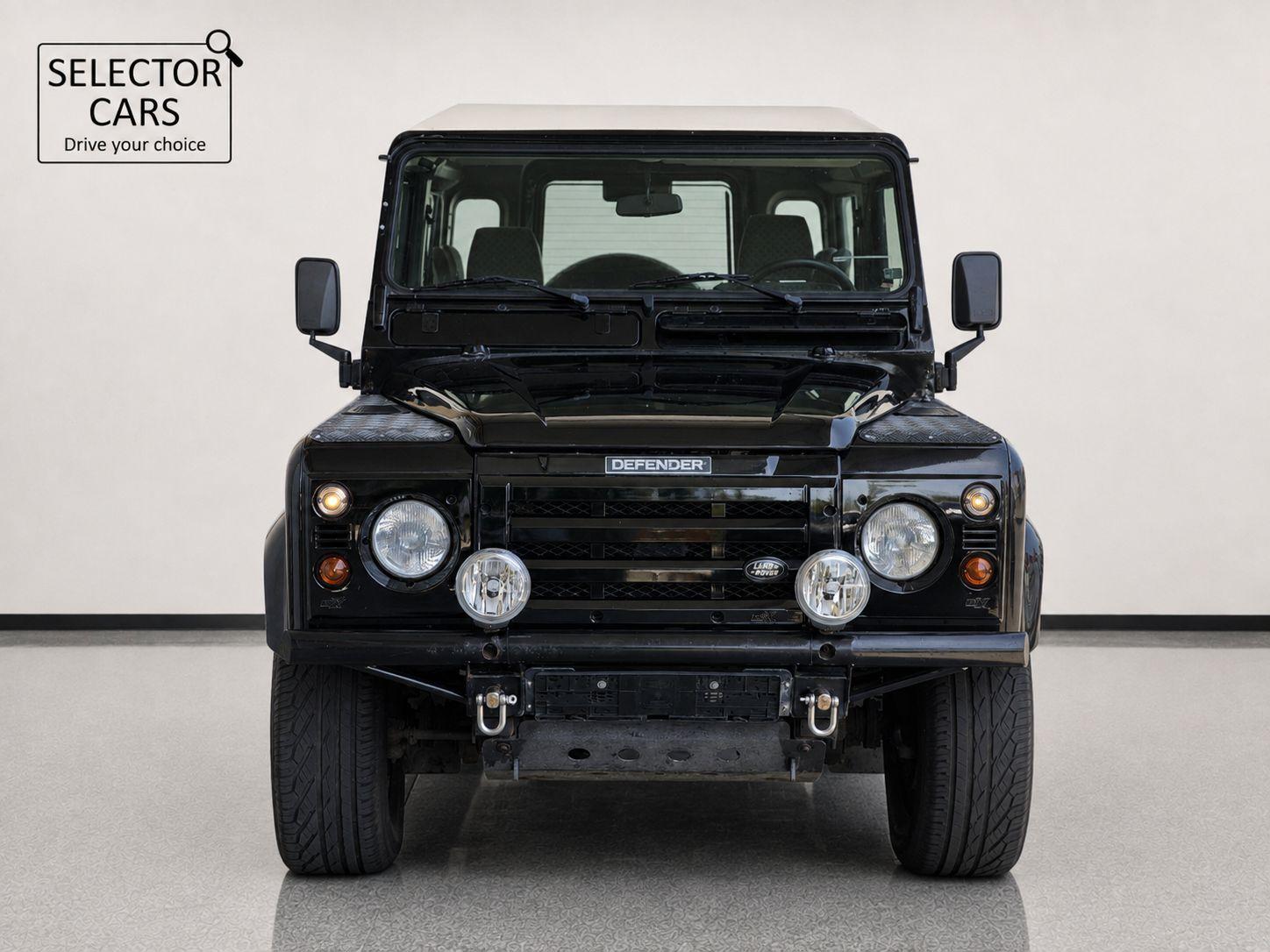 LAND ROVER DEFENDER 90 TD5 122CV - STATION WAGON - BVM - ATTELAGE FIXE