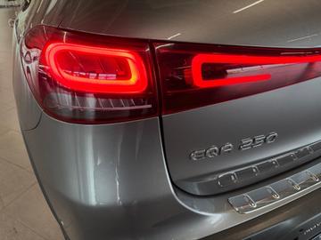 صورة مصغرة 25 لـ 2022 Mercedes-BENZ EQA