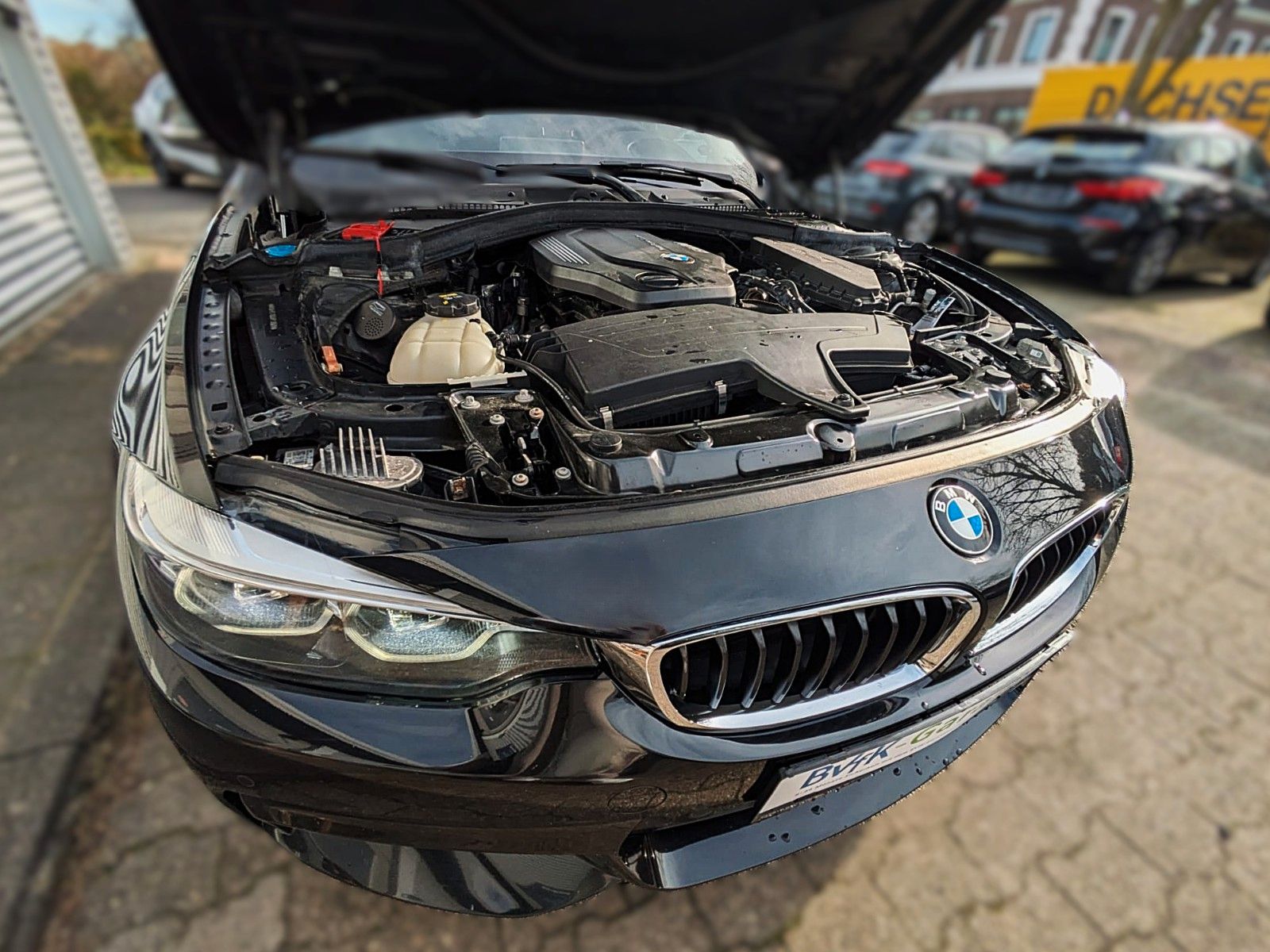 Fahrzeugabbildung BMW 420d Gran Coupe M SPORT SAG LEDER NAVI HUD LED