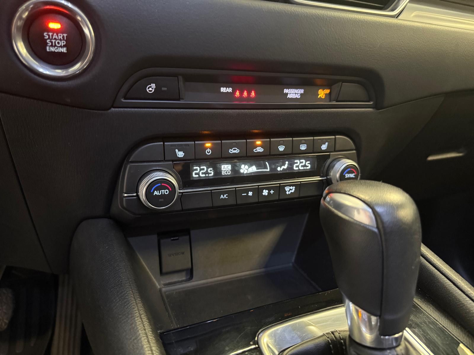 Fahrzeugabbildung Mazda CX-5 Edition 100 AWD/ SCHECKHEFT/AHK/8.FACH